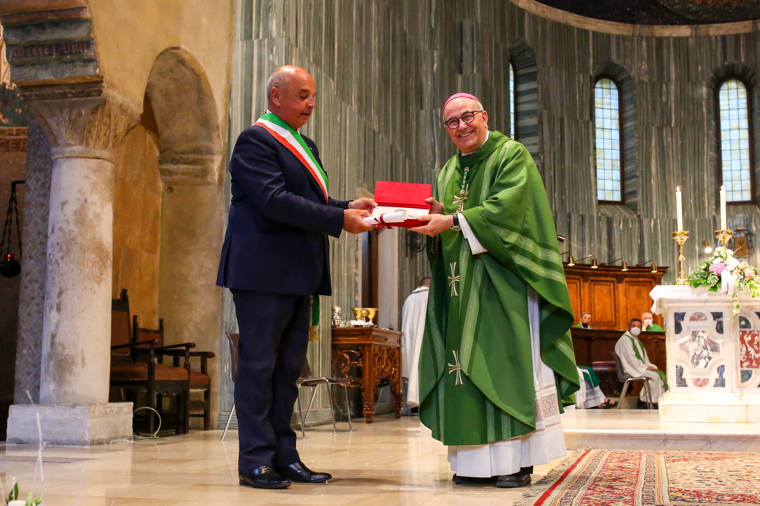 Gli auguri di Papa Francesco e del Patriarca di Venezia, il dono della Città di Trieste